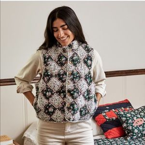 Clare V. Timothy Vest Black Quilted Floral